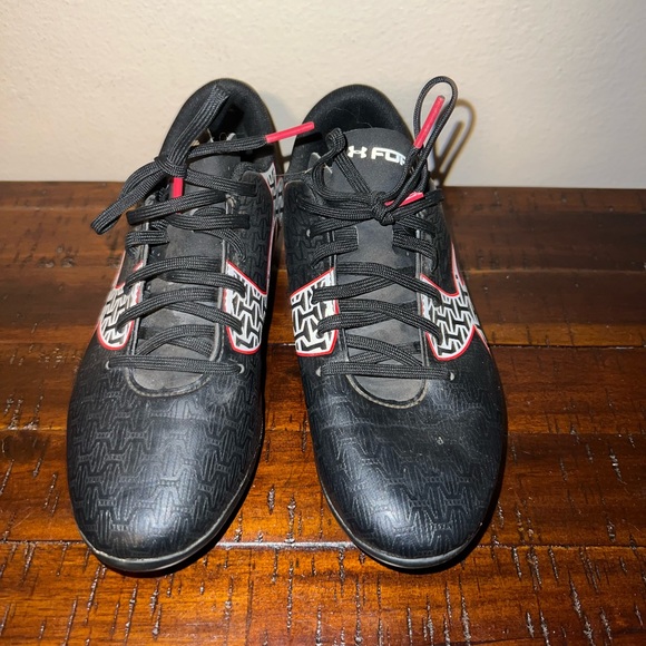 Under Armour soccer cleats - Picture 3 of 6